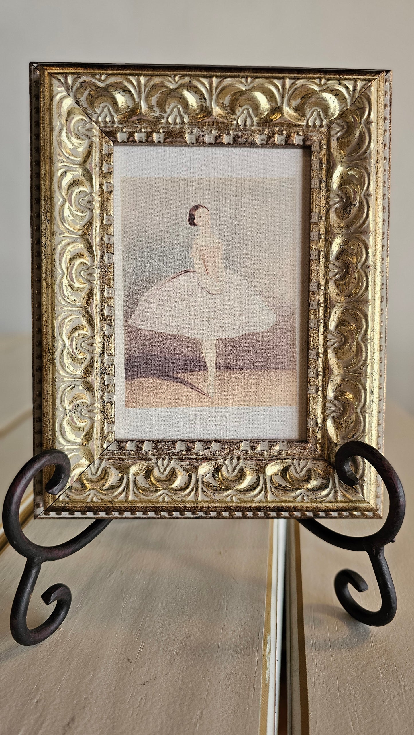 Ballerina in Frame