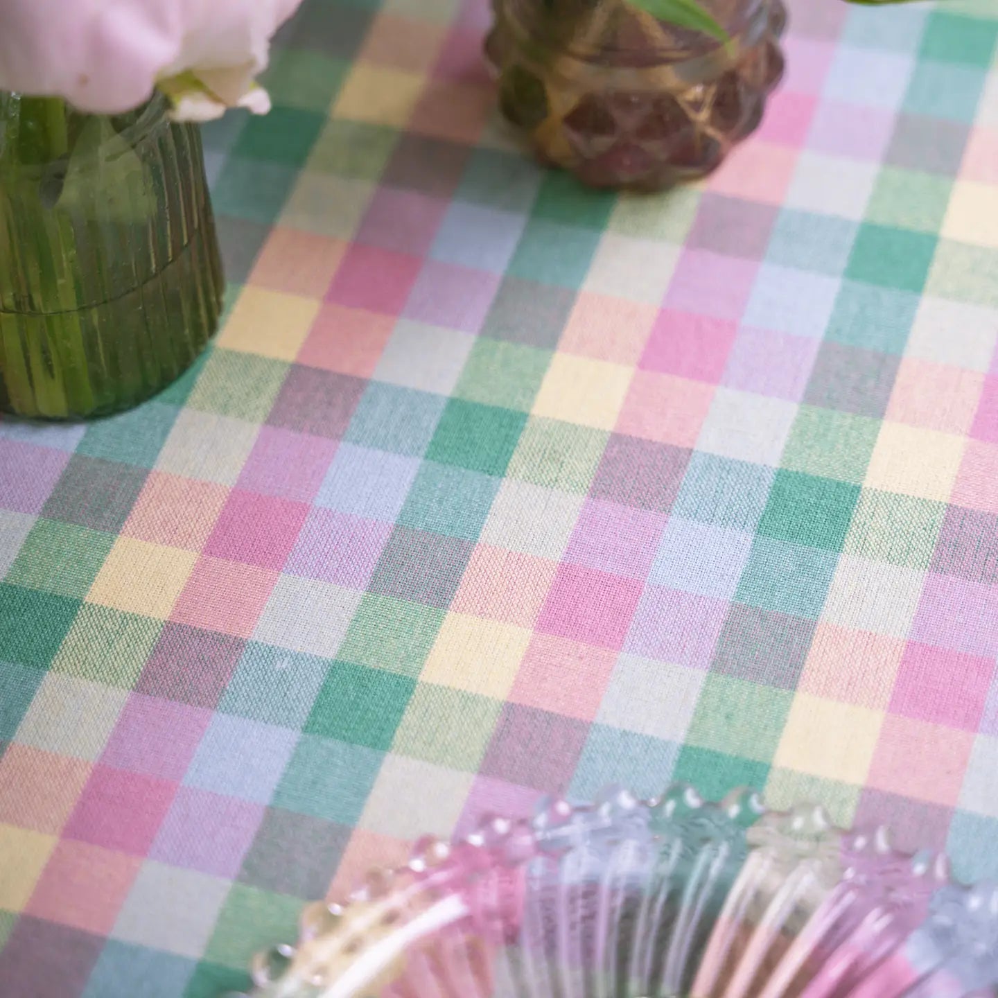 Spring Garden Plaid Round Tablecloth