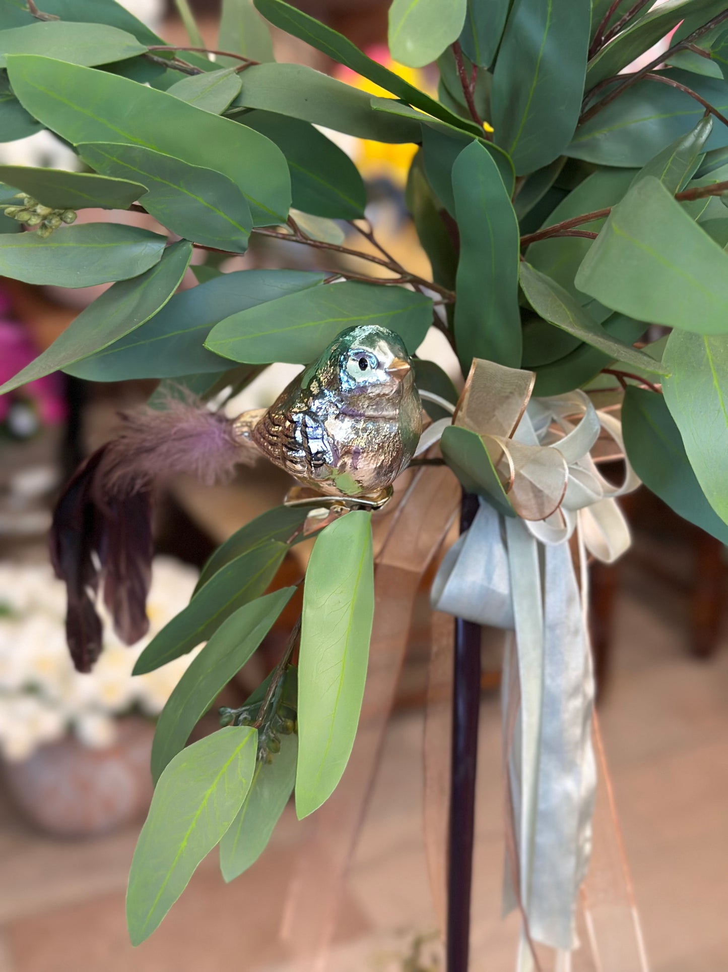 Eucalyptus Topiary Tree w/ Bird