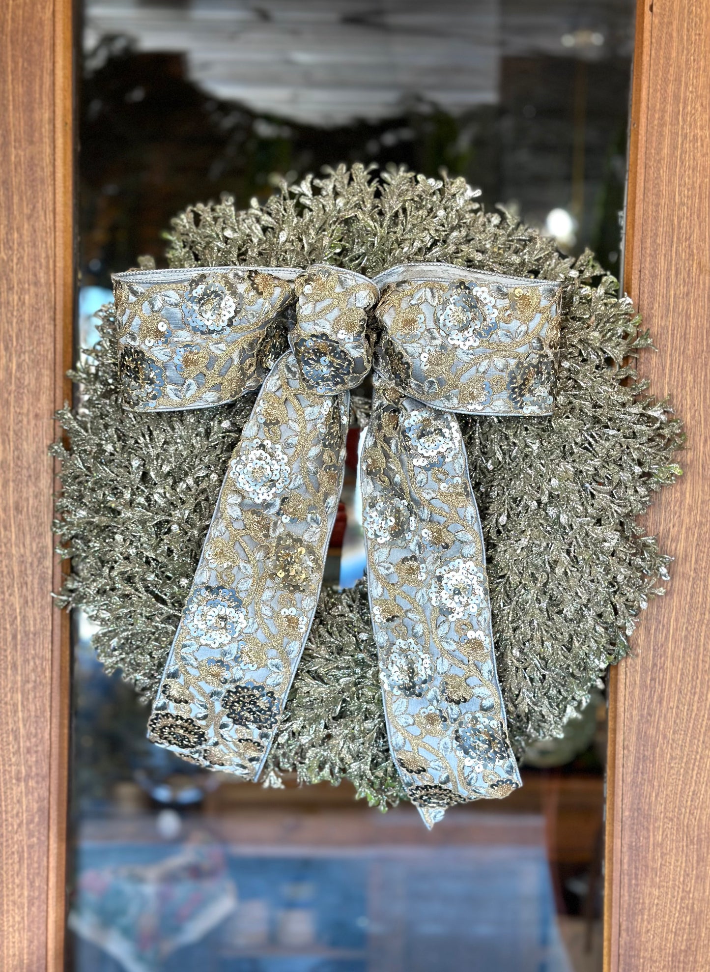 Platinum Garden Art Wreath