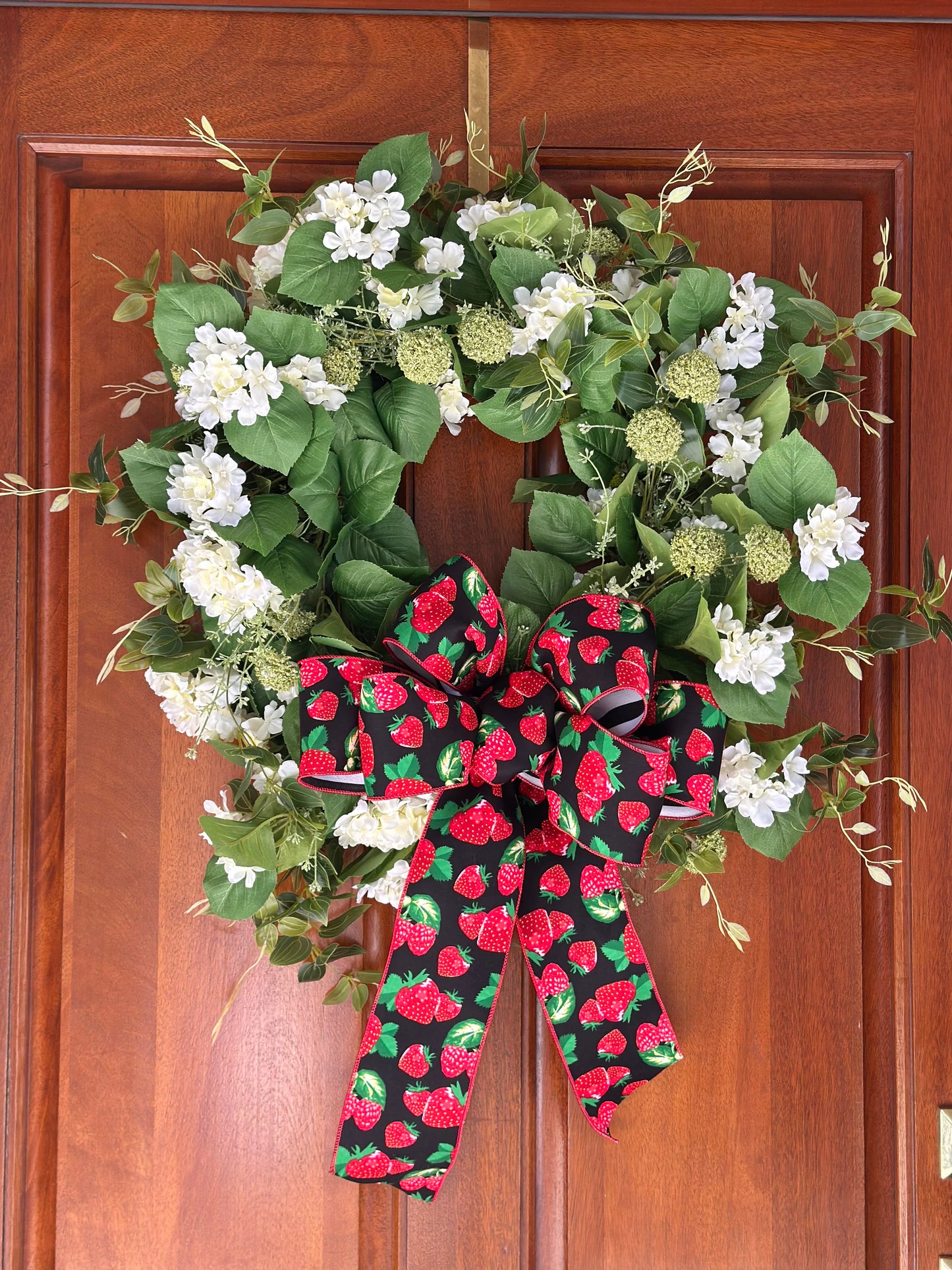 Green Puff with White Geraniums Wreath