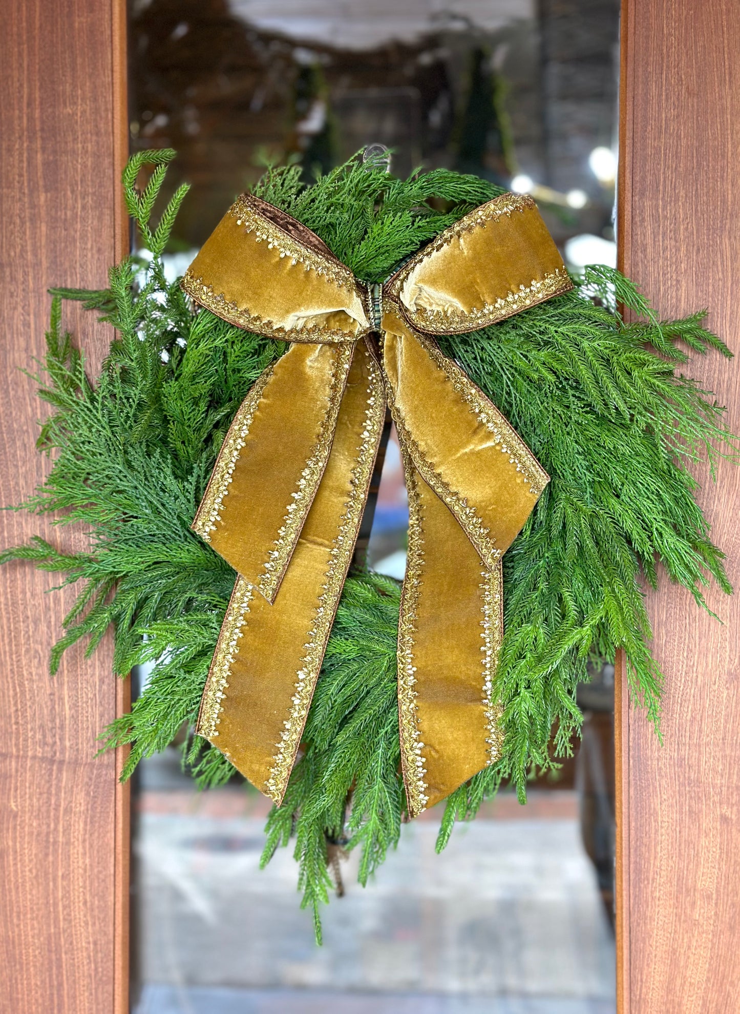 Lush Velvet Countessa Wreath