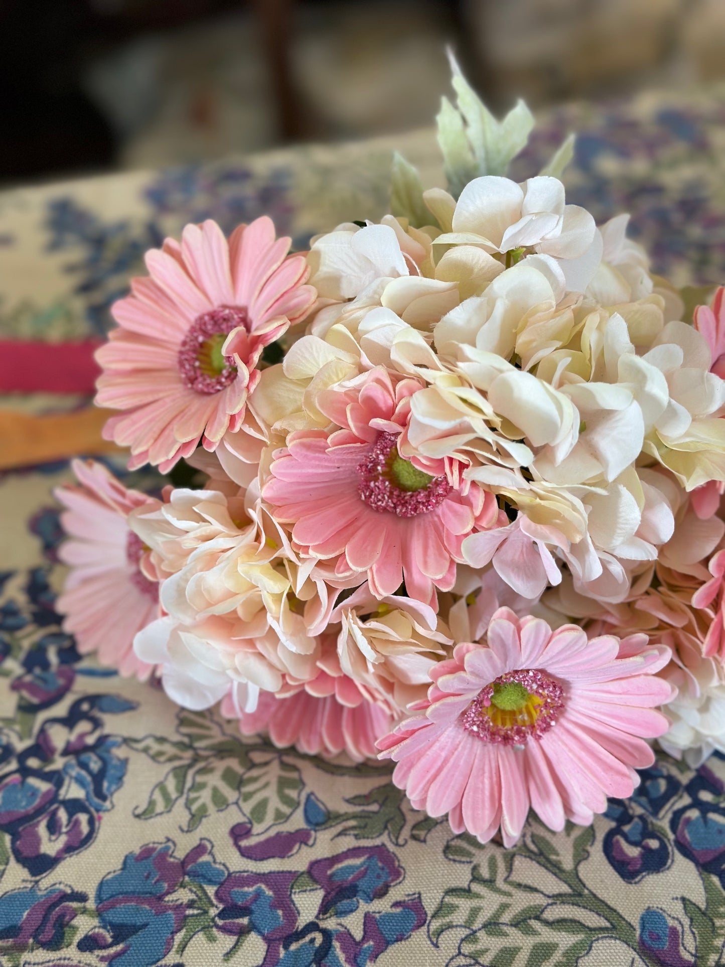 Pink Hydrangea and Daisy Bundle